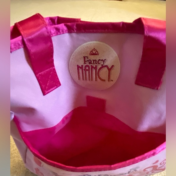 Fancy Nancy - I Can Read, Level 1 - Bundle & Canvas Bag - Picture 4 of 16